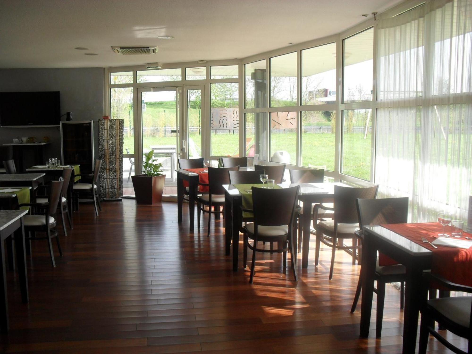 Hotel Evan Lempdes sur Allagnon Εξωτερικό φωτογραφία