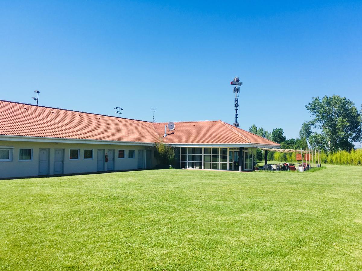 Hotel Evan Lempdes sur Allagnon Εξωτερικό φωτογραφία