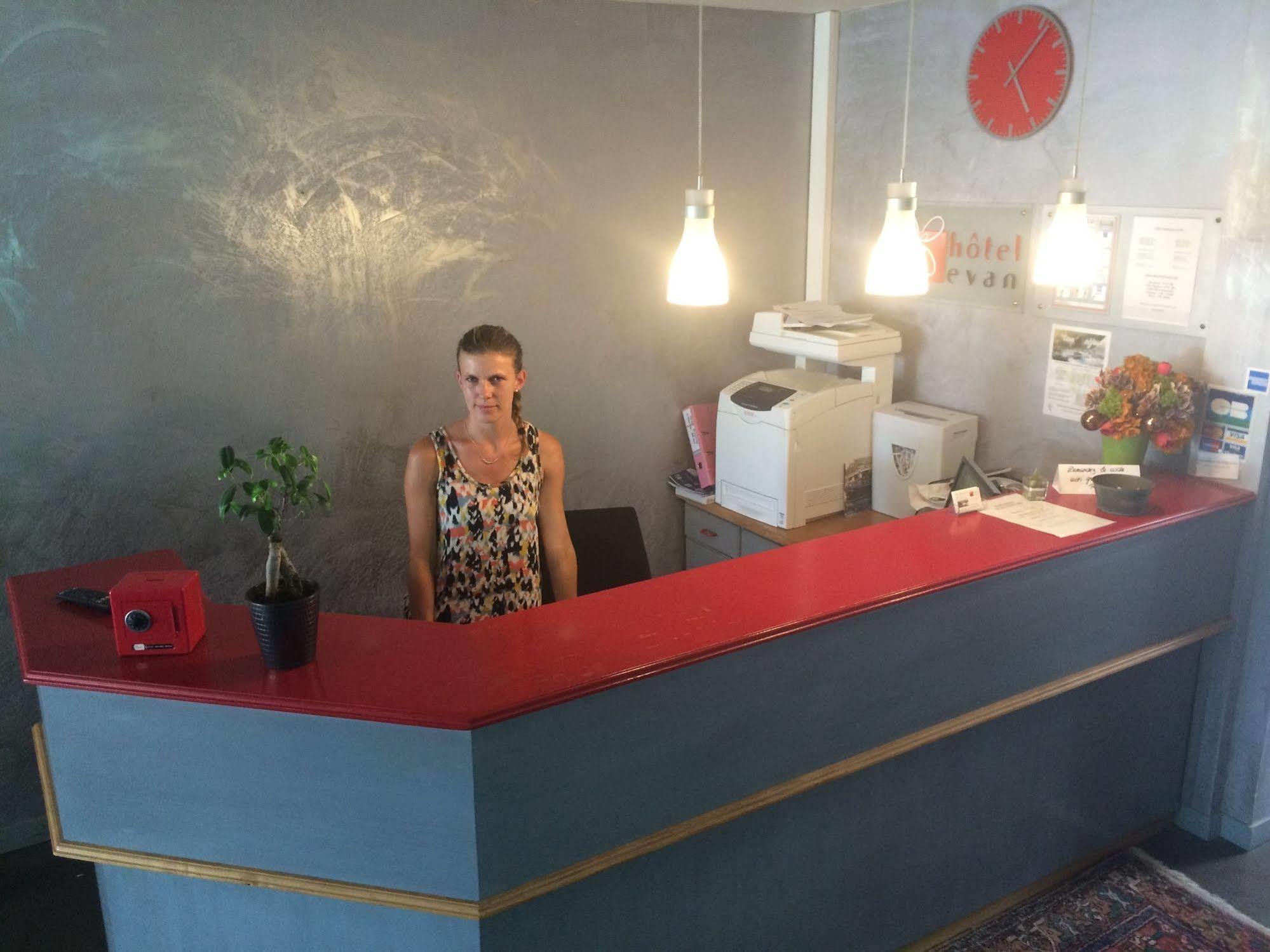 Hotel Evan Lempdes sur Allagnon Εξωτερικό φωτογραφία