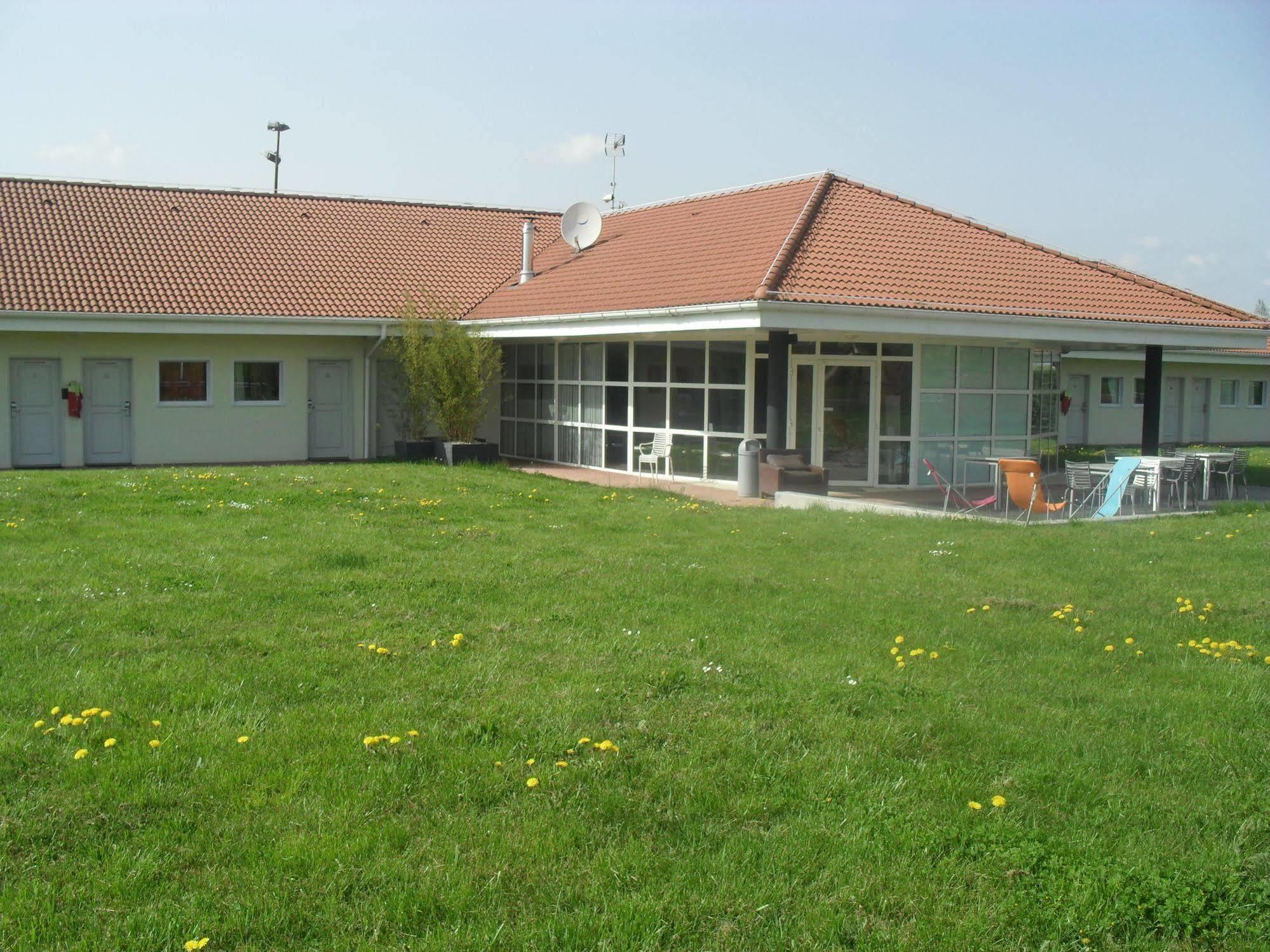 Hotel Evan Lempdes sur Allagnon Εξωτερικό φωτογραφία